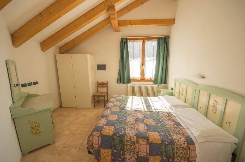 Residence Meridiana Andalo Buitenkant foto