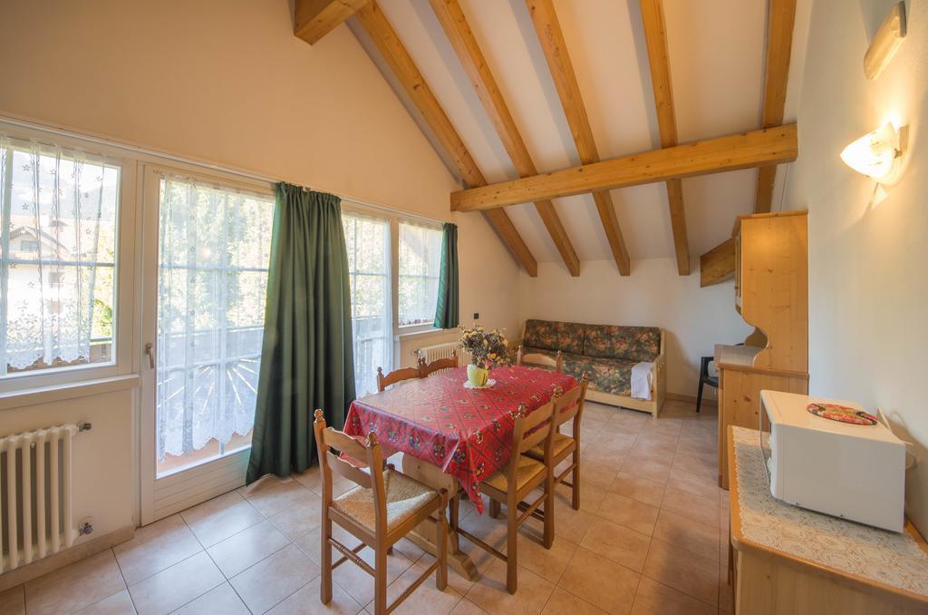 Residence Meridiana Andalo Buitenkant foto